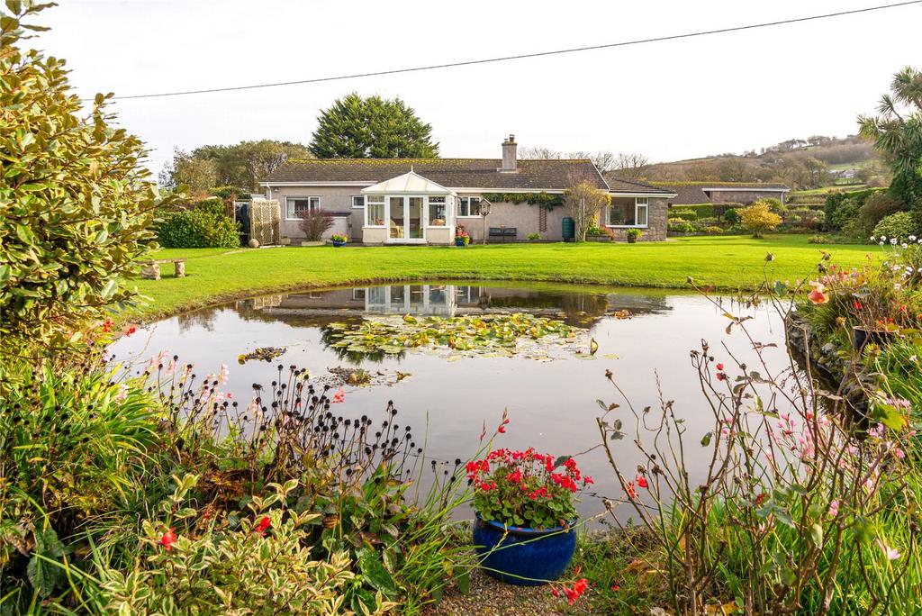 Llaneilian, Amlwch, Isle of Anglesey, LL68 4 bed bungalow for sale £470,000