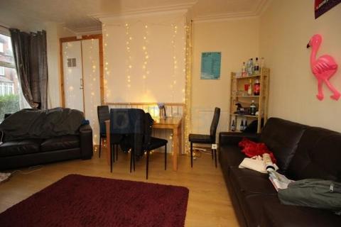 4 bedroom terraced house to rent, 3 Brudenell Street, Leeds LS6