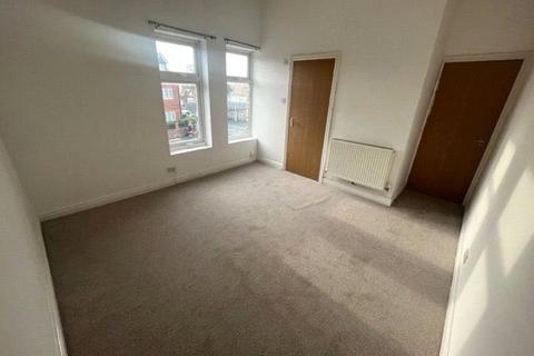2 bedroom flat for sale - Church Road, Formby, Liverpool, Merseyside, L37