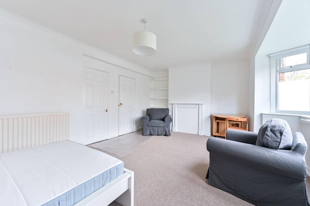 Brynmaer Road, Battersea Park, London, SW11 Studio £1,650 pcm (£381 pw)