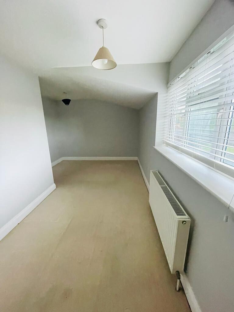 BEDROOM.......jpeg