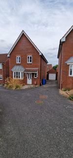 4 bedroom detached house to rent, Roe Drive