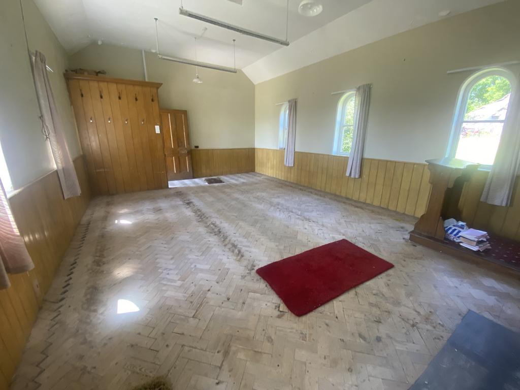 Vestry/meeting room