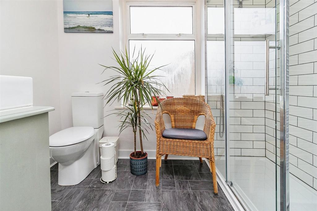 Family Shower room