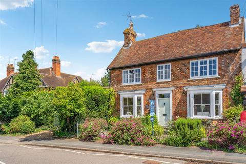 4 bedroom link detached house for sale, White Maples, Watling Street, Little Brickhill