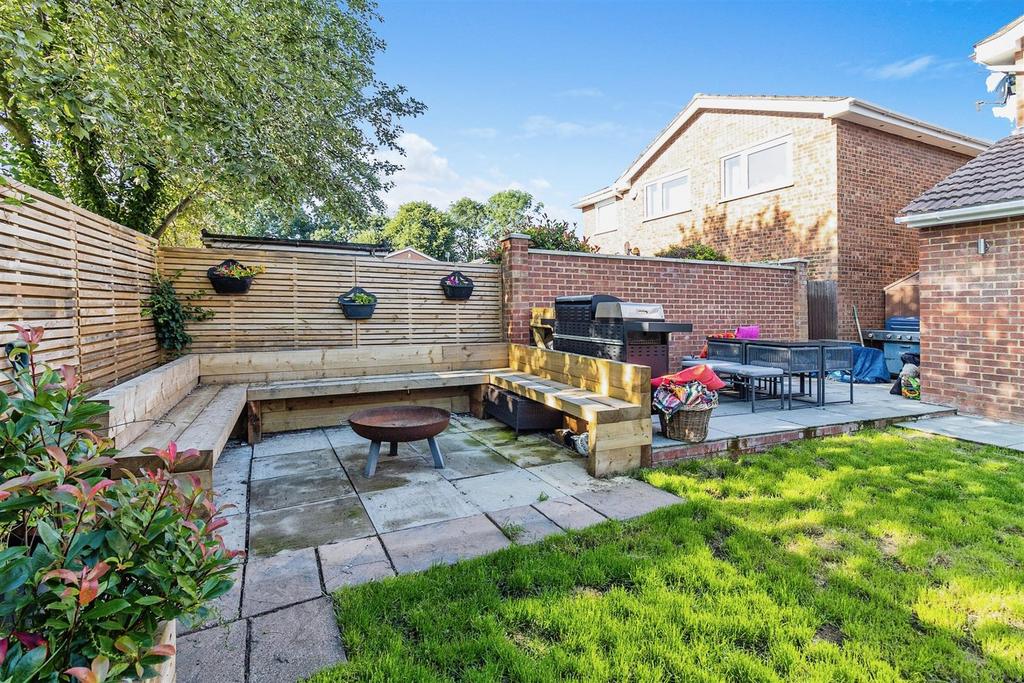 Firepit seating area