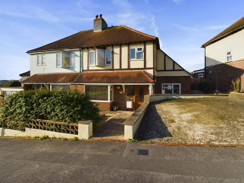 Bevendean Crescent, Brighton 3 bed semidetached house for sale £375,000