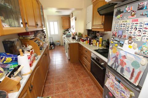 59 Dorchester Road, Worcester Park, KT4 8NW