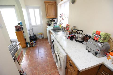 59 Dorchester Road, Worcester Park, KT4 8NW