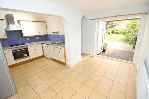 76 Washington Road, Worcester Park, KT4 8JH