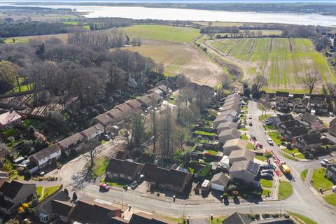 8 Cedar Close, Brantham, Manningtree, CO11 1TQ