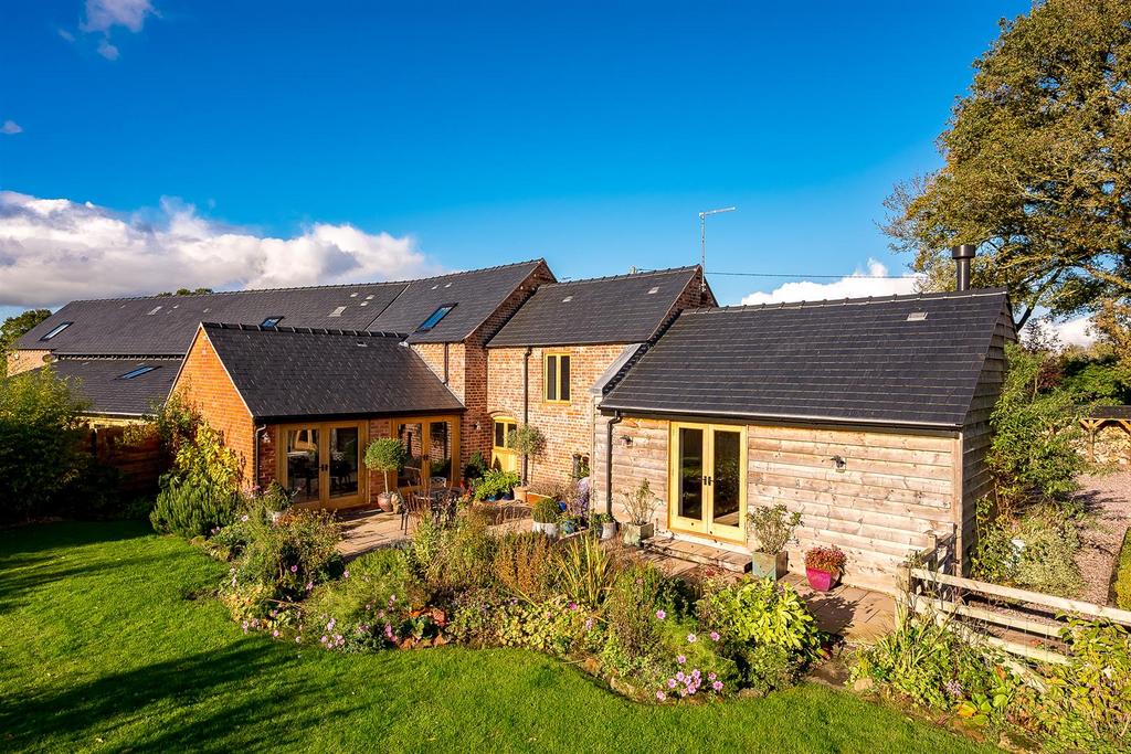 Hawthorne Barn, Dudleston Heath, Ellesmere, Shropshire, SY12 9LS 3 bed barn conversion for sale