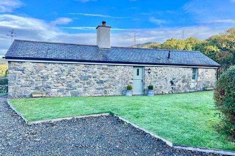 2 bedroom house for sale, Maenan, Llanrwst