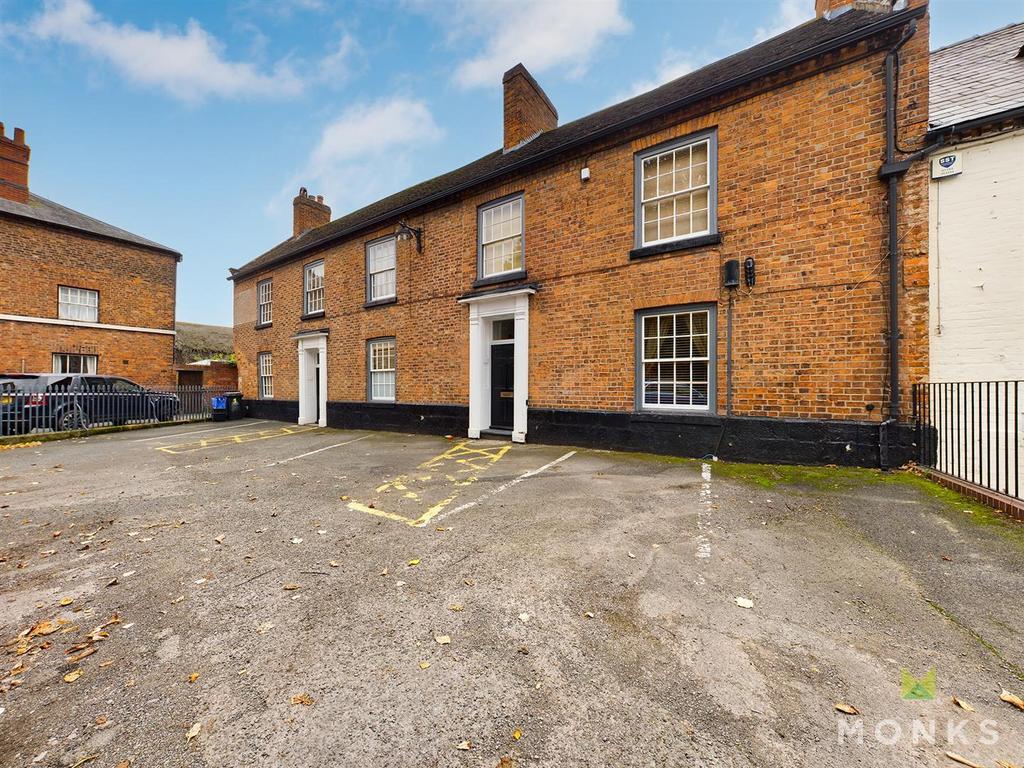 Noble Street, Wem, Shrewsbury 2 bed apartment to rent £625 pcm (£144 pw)