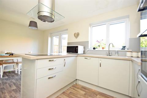 4 Arundel Close, Ruyton Xi Towns, Shrewsbury, SY4 1LU
