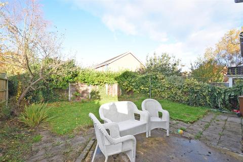 4 Arundel Close, Ruyton Xi Towns, Shrewsbury, SY4 1LU