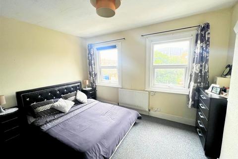 2 bedroom terraced house for sale - Langney Road