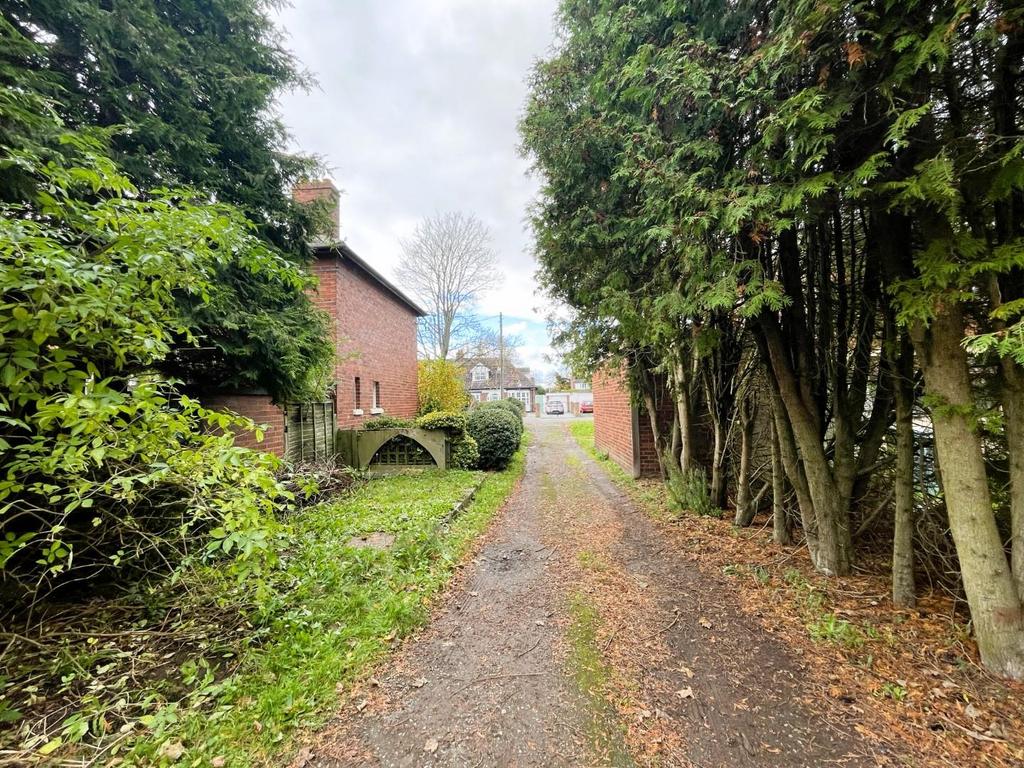 Thornaby Road, Thornaby, StocktonOnTees 2 bed property with land for