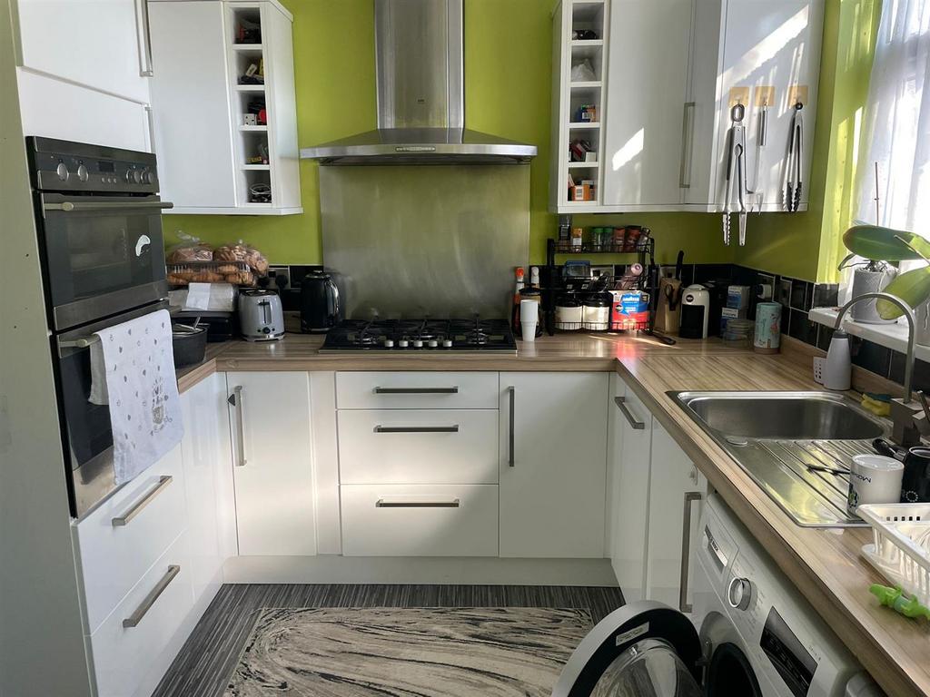 Lawrence Saunders Road, Coventry 3 bed house to rent £1,250 pcm (£288 pw)