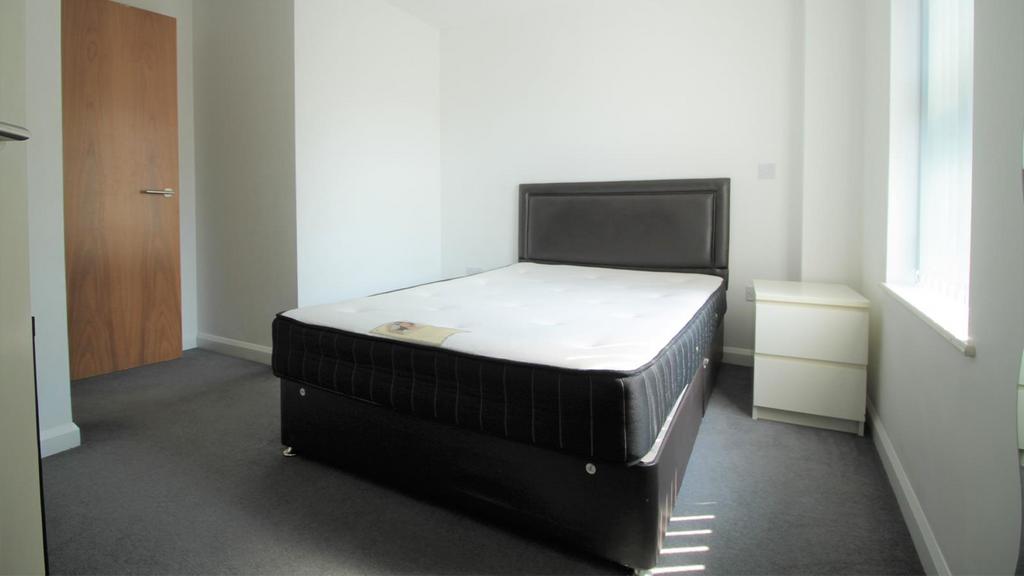 RS-1-Bed 0002 IMG 2738.jpg