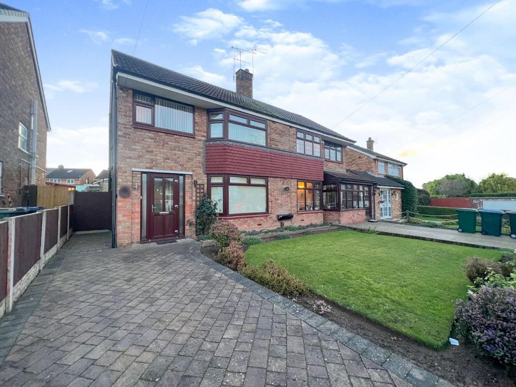 Haytor Rise, Wyken, Coventry 3 bed semidetached house for sale £250,000