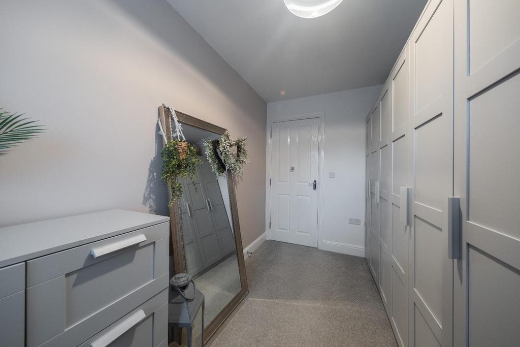 18 Furber Close-025.JPG
