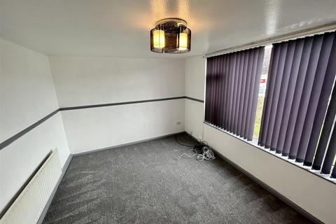 2 bedroom end of terrace house for sale - Malvern Crescent, Darlington
