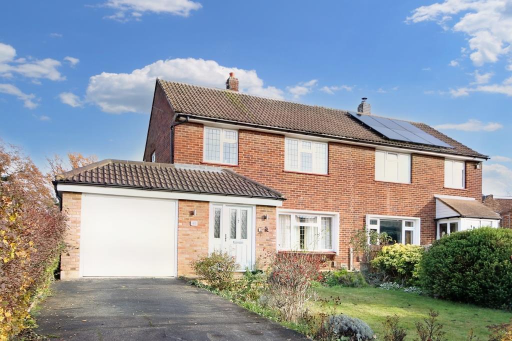 MERRYLANDS ROAD, GREAT BOOKHAM, KT23 3 bed semidetached house £635,000