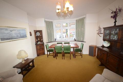 3 bedroom semi-detached house for sale, Eversley Way, Shirley, Croydon, CR0