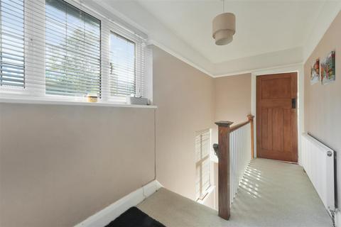 17a Waterloo Road, Epsom, KT19 8EX