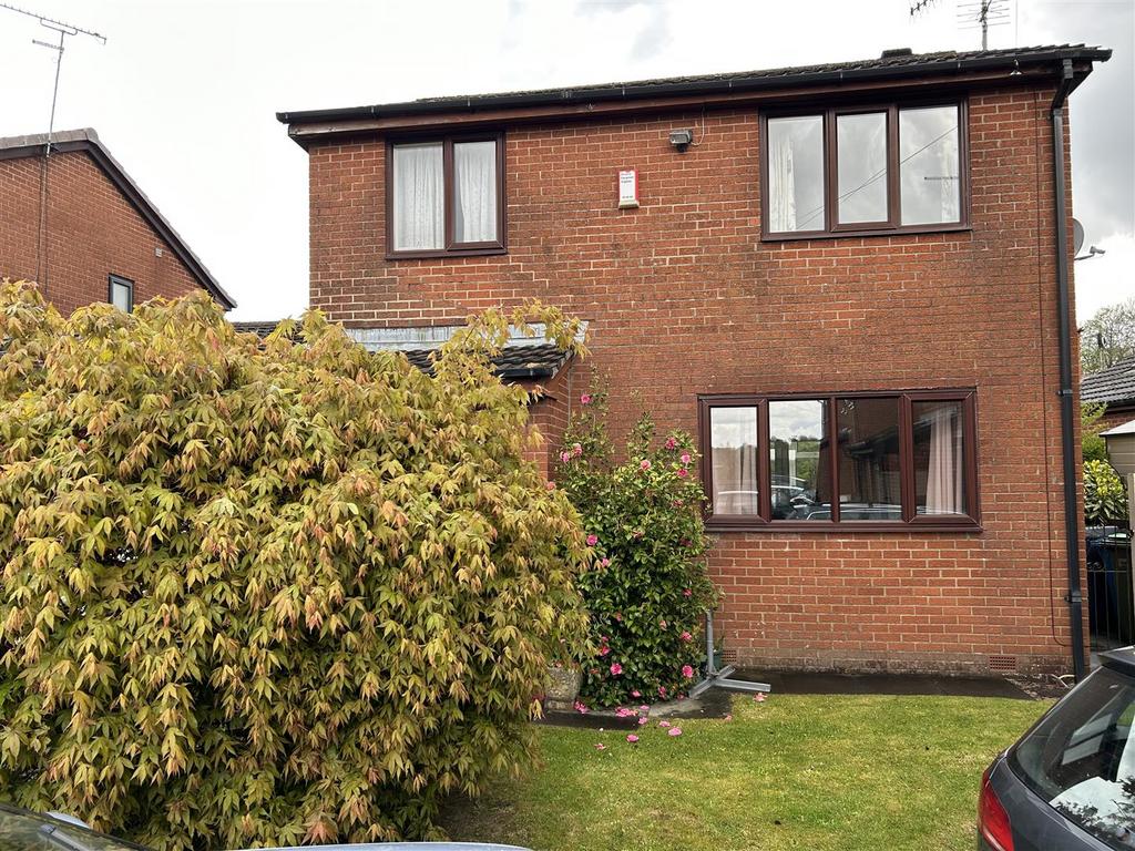 Spa Lane Lees Oldham 3 Bed Link Detached House For Sale £239 950