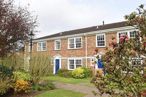 8 Burcote, Weybridge, KT13 0HG