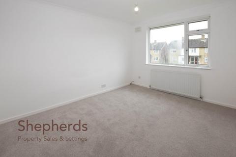 14 Manor Way, Cheshunt, Waltham Cross, EN8 8UL