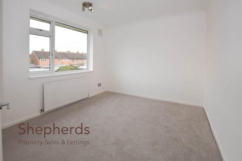 14 Manor Way, Cheshunt, Waltham Cross, EN8 8UL