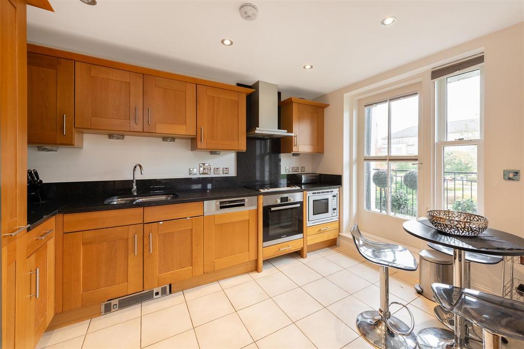 1 Aspect Court Lo-6.jpg