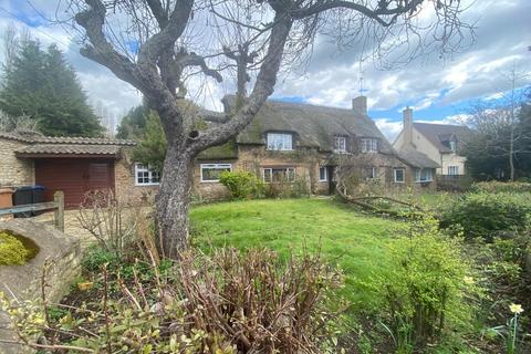 4 bedroom cottage for sale - Church Lane, Little Billing, Northampton NN3