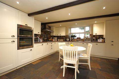 5 bedroom cottage for sale, Colthouse Lane, Ulverston