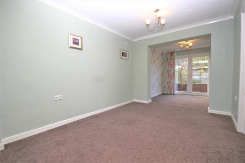 3 bedroom semi-detached house for sale, Severn Close, Widnes, Widnes, WA8