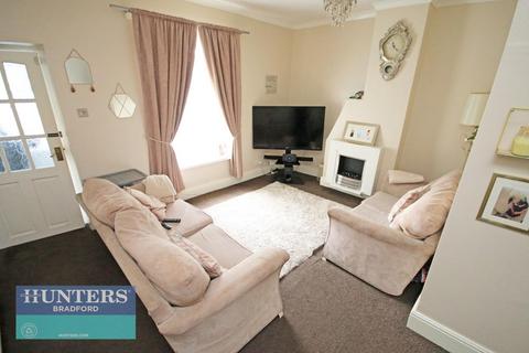 2 bedroom terraced house for sale - Vignola Terrace, Clayton, Bradford, BD14 6DX
