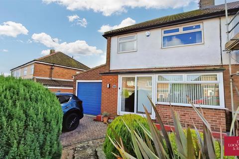 26 Austen Drive, Bramley, Rotherham, S66 2UF