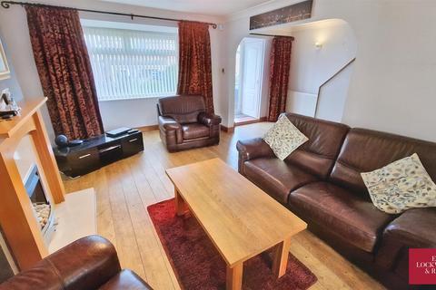 26 Austen Drive, Bramley, Rotherham, S66 2UF