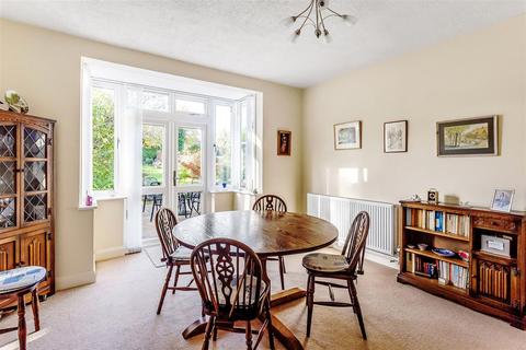 100 Upland Road, Sutton, SM2 5JB
