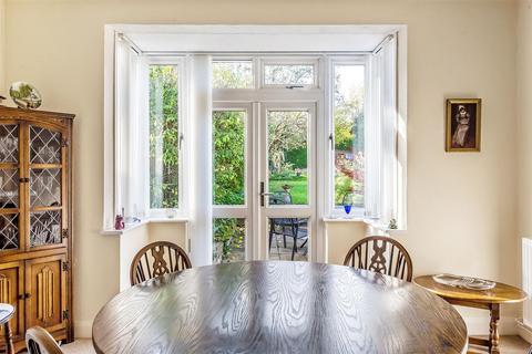 100 Upland Road, Sutton, SM2 5JB