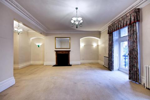 2 bedroom apartment for sale, Whitehall Court, London