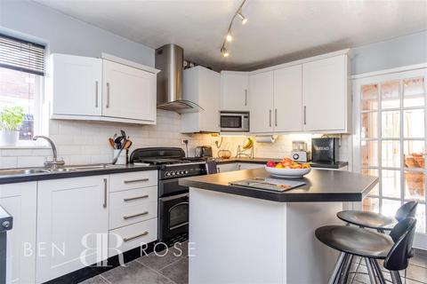19 Balshaw Lane, Euxton, Chorley, PR7 6HX