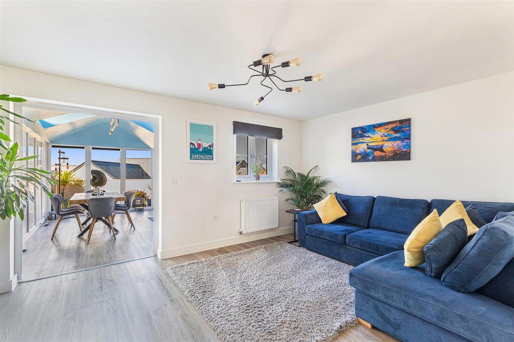 A08 - 24 Cotton Road Dartmouth - 231103.jpg