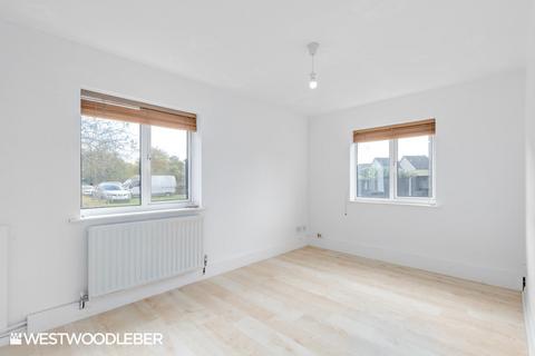 27 Galloway Close, Broxbourne, EN10 6BU