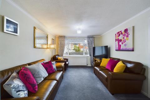 3 bedroom semi-detached house for sale - Denbigh Close, Wrexham