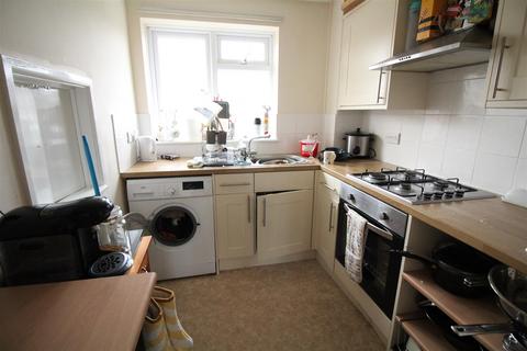 15a Dacombe Close, Upton, Poole, BH16 5JP