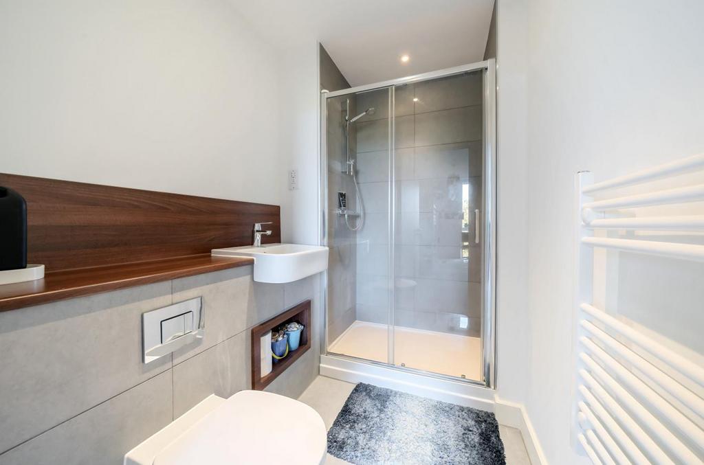 Ensuite.jpg